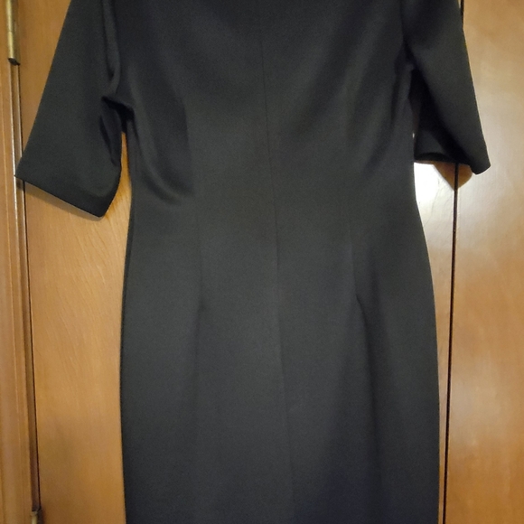 Black with Tan Waves Dress Size 8 - Picture 4 of 4